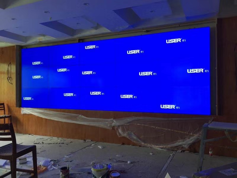 LG拼接屏和液晶拼接屏對(duì)比哪個(gè)好？