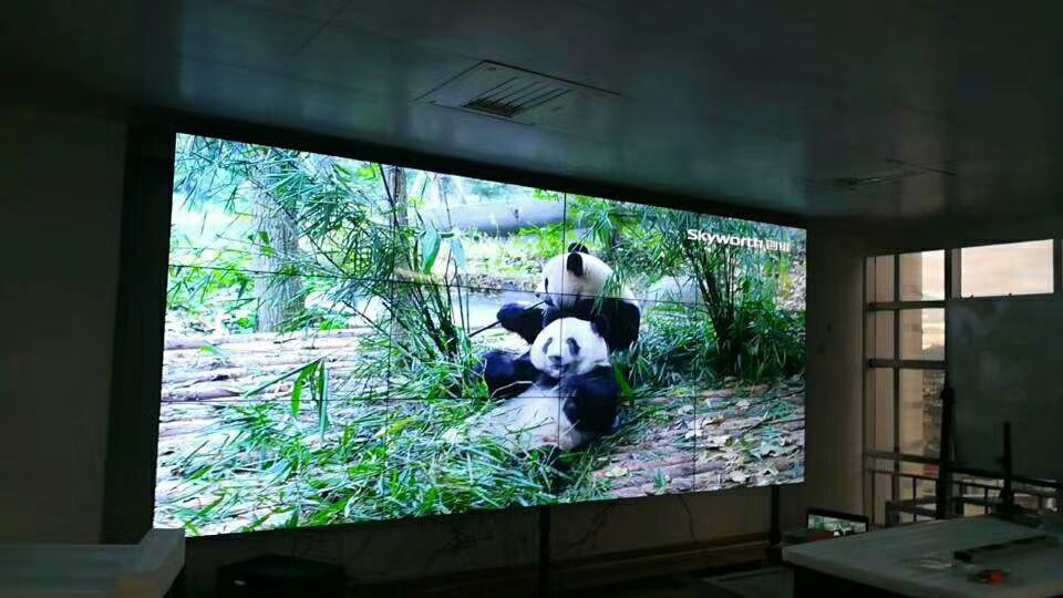 大尺寸液晶拼接屏的功耗和連續(xù)啟動時間